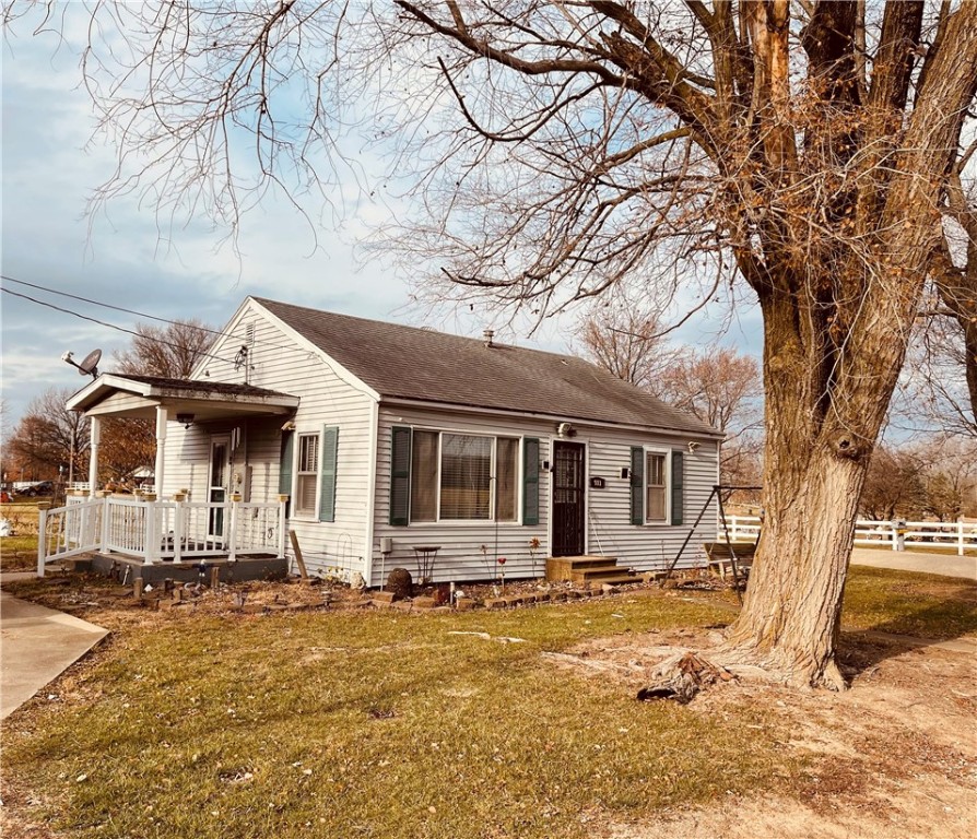 911 Ash Street Edgewood, IL 62426 - Photo 8 of 18
