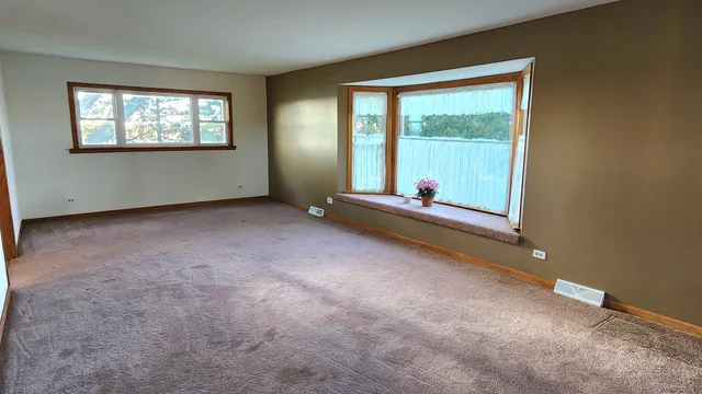 $795,000 | 6079 Manchester Road, Poplar Grove, IL 61065