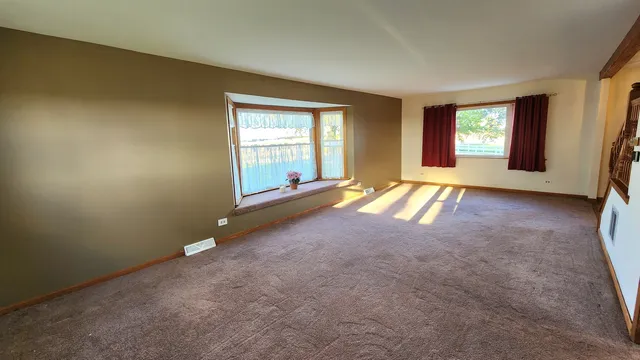 $795,000 | 6079 Manchester Road, Poplar Grove, IL 61065