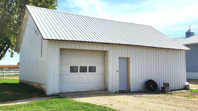 $795,000 | 6079 Manchester Road, Poplar Grove, IL 61065