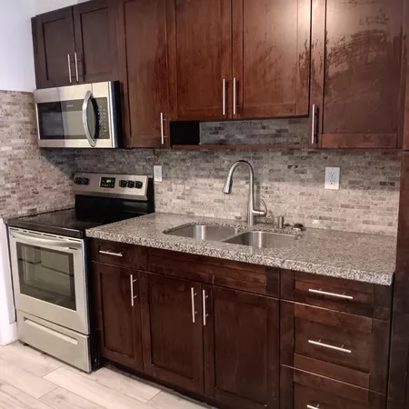 $2,500 | 4961 Southwest 28th Terrace, Unit 2, Dania Beach, FL 33312