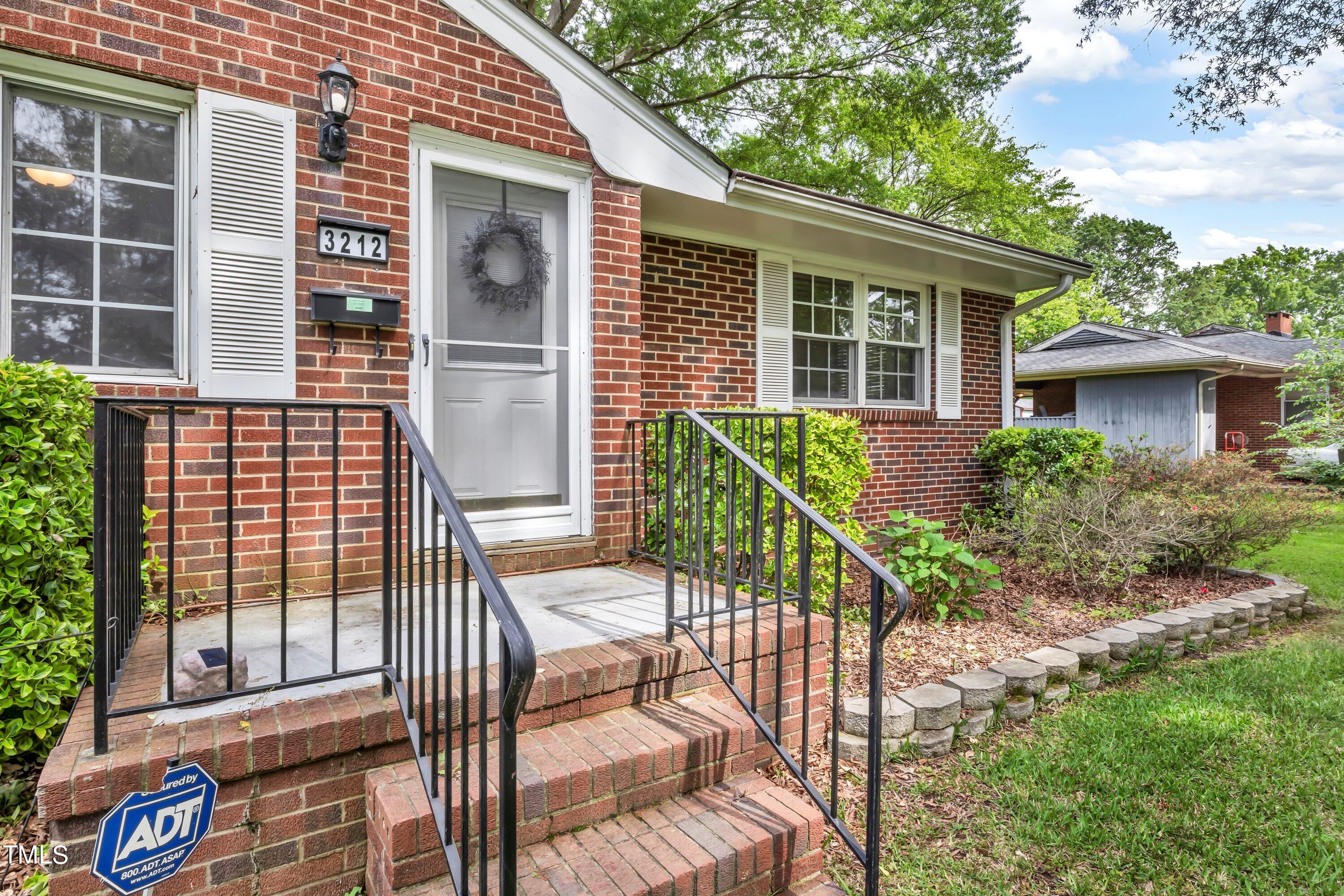 3212 Winston Road Durham, NC 27704 - Photo 2 of 34 IMG_8886