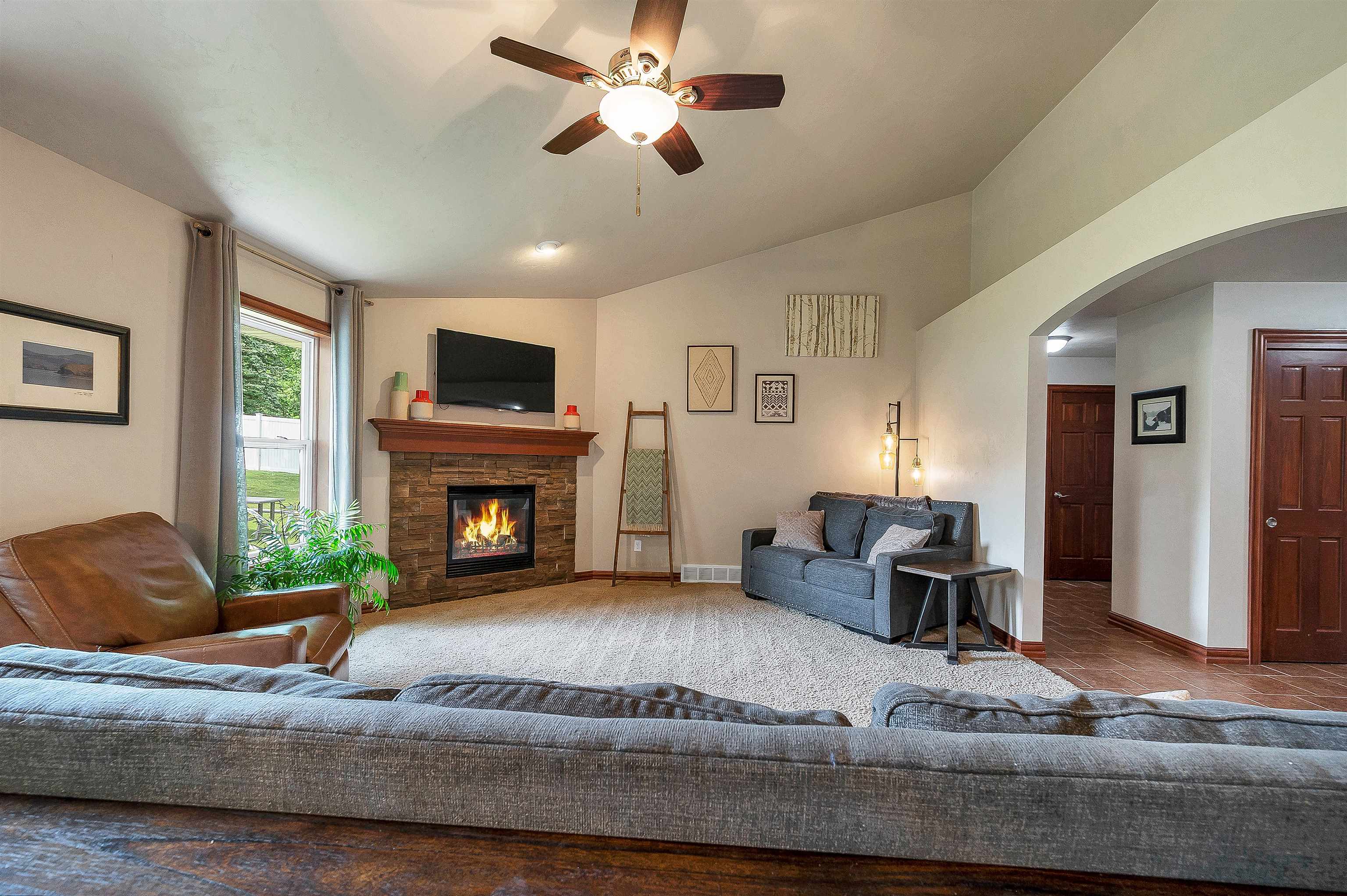 1014 Lacount Road Green Bay, WI 54313 - Photo 12 of 72
