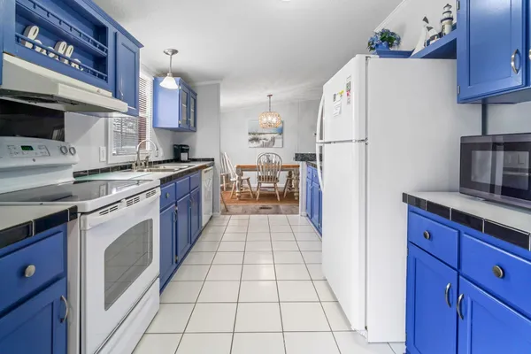 $349,900 | 854 Grouper Court, Murrells Inlet, SC 29576