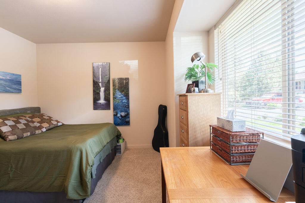 1274 Highland View Loop Redmond, OR 97756 - Photo 15 of 52 AR300120-HDR