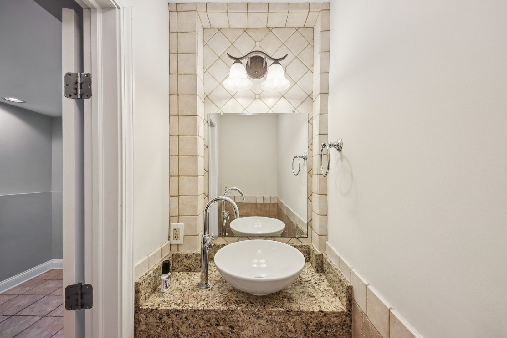 532 Wesley Avenue, Unit WEST Evanston, IL 60202 - Photo 22 of 29