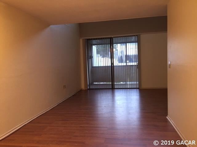 711 Southwest 75th Street, Unit 207 Gainesville, FL 32607 - Photo 4 of 10