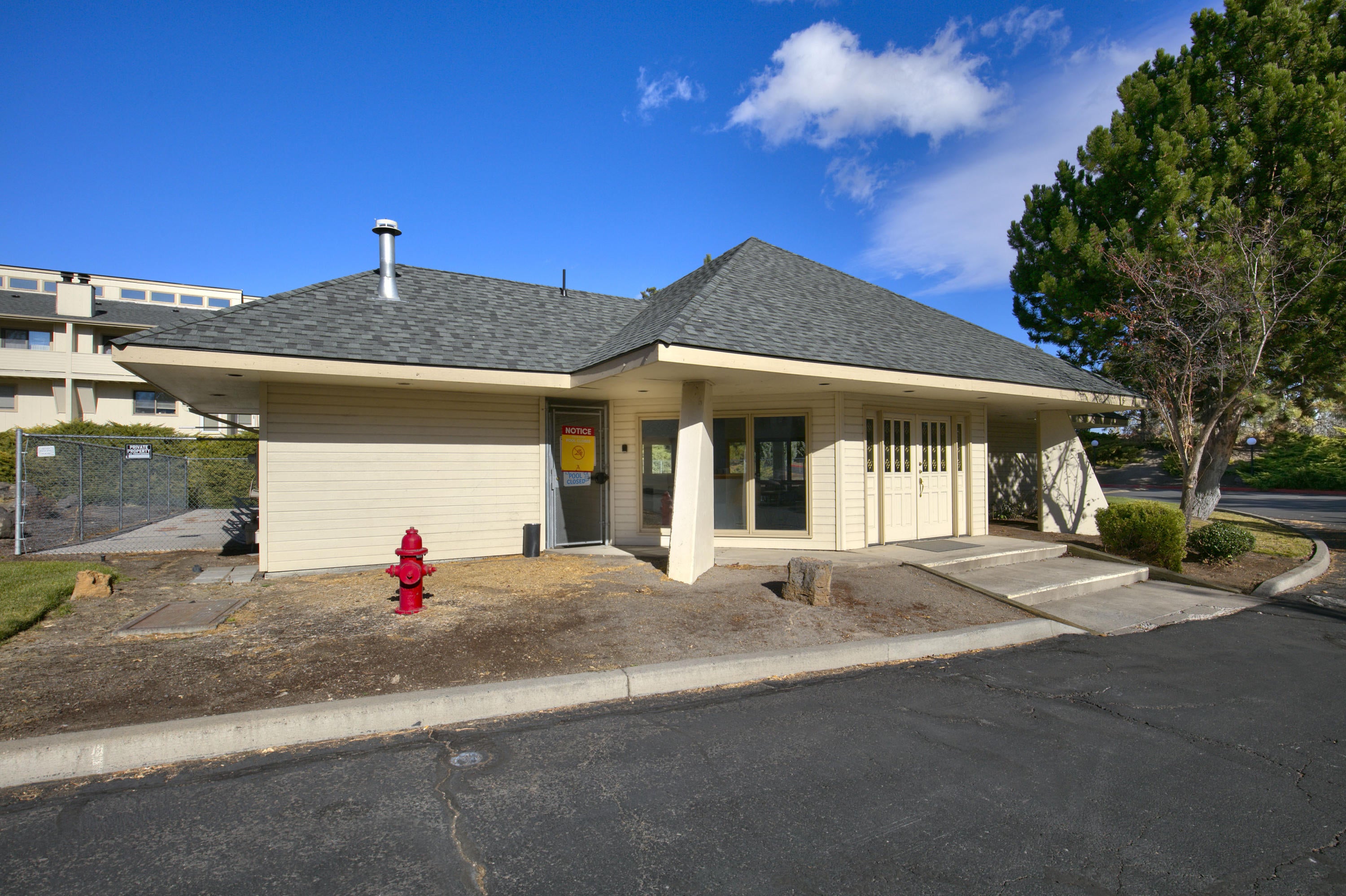 1050 Northeast Butler Market Road, Unit 15 Bend, OR 97701 - Photo 22 of 26 Clubhouse