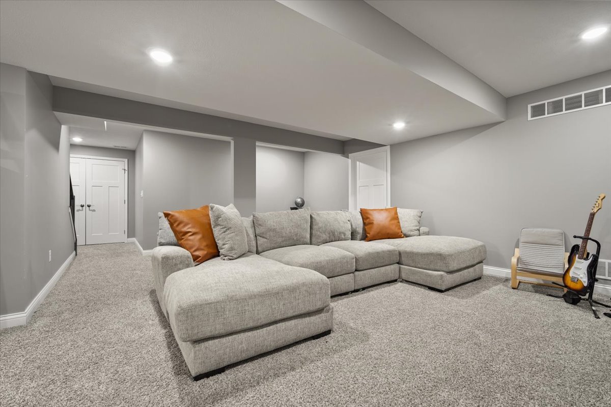 1727 Eide Road Bloomington, IL 61704 - Photo 34 of 40