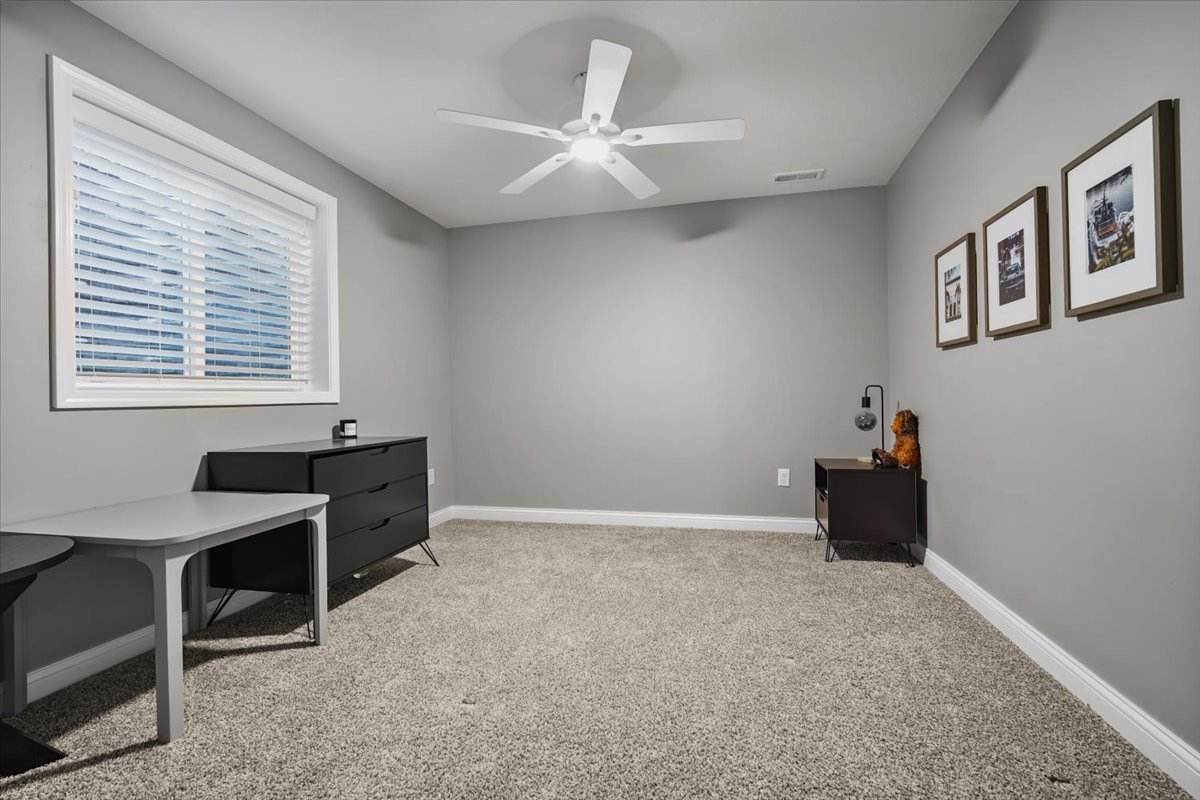 1727 Eide Road Bloomington, IL 61704 - Photo 38 of 40