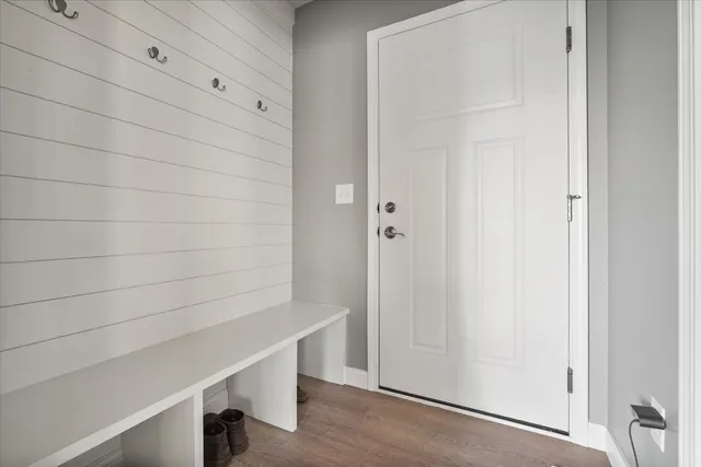 $415,000 | 1727 Eide Road, Bloomington, IL 61704