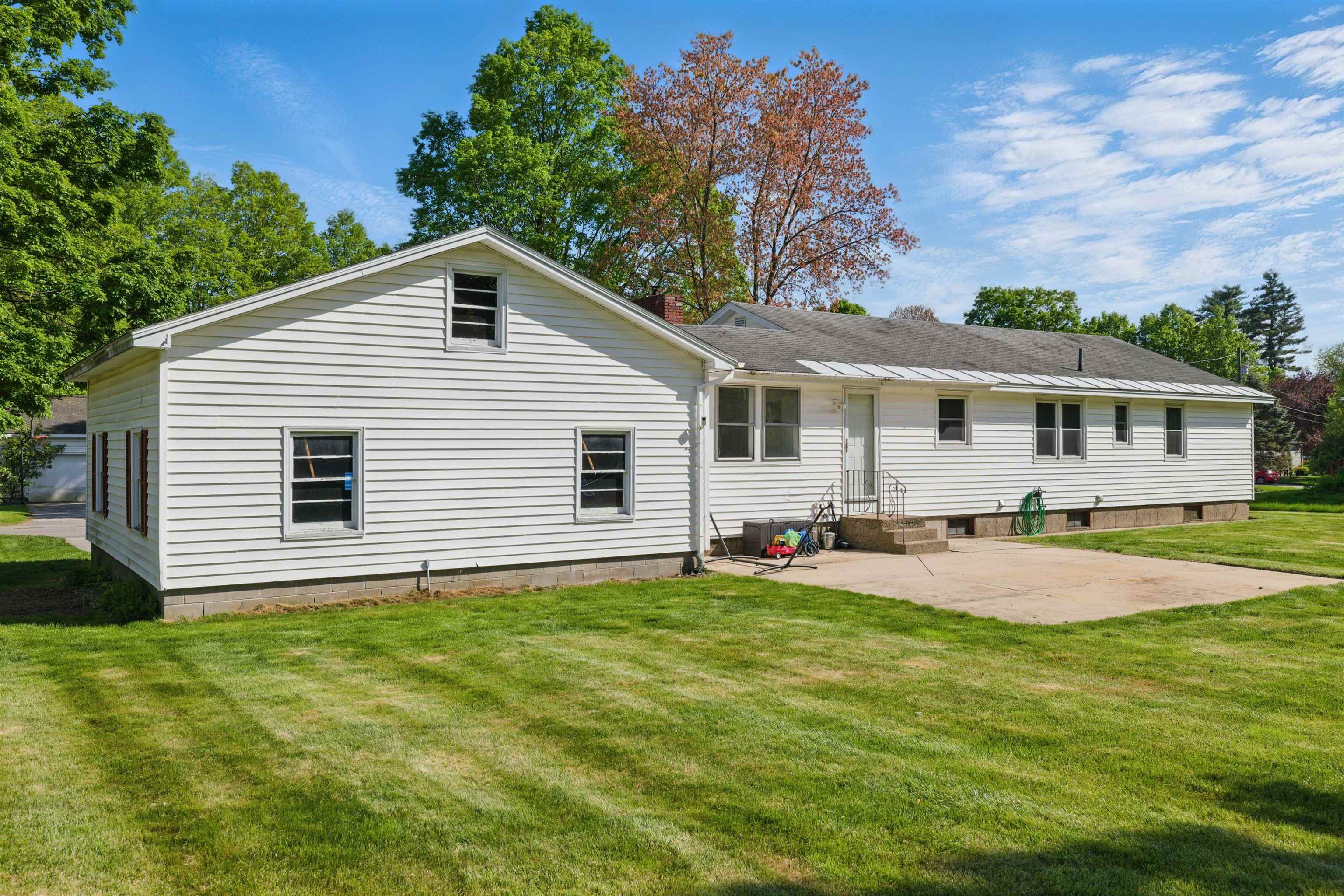 6 Wheeler Street Merrimack, NH 03054 - Photo 8 of 53 Gallery Image 8