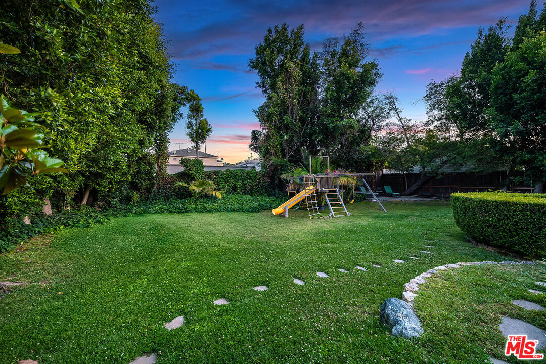 11146 Valley Spring Lane Studio City, CA 91602 - Photo 53 of 58