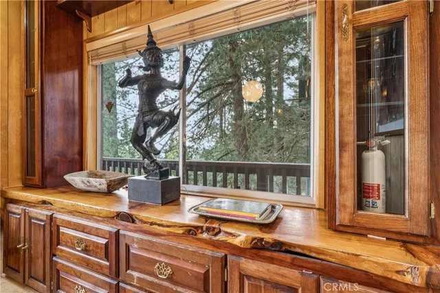 $669,000 | 24032 Skyland Drive, Crestline, CA 92325