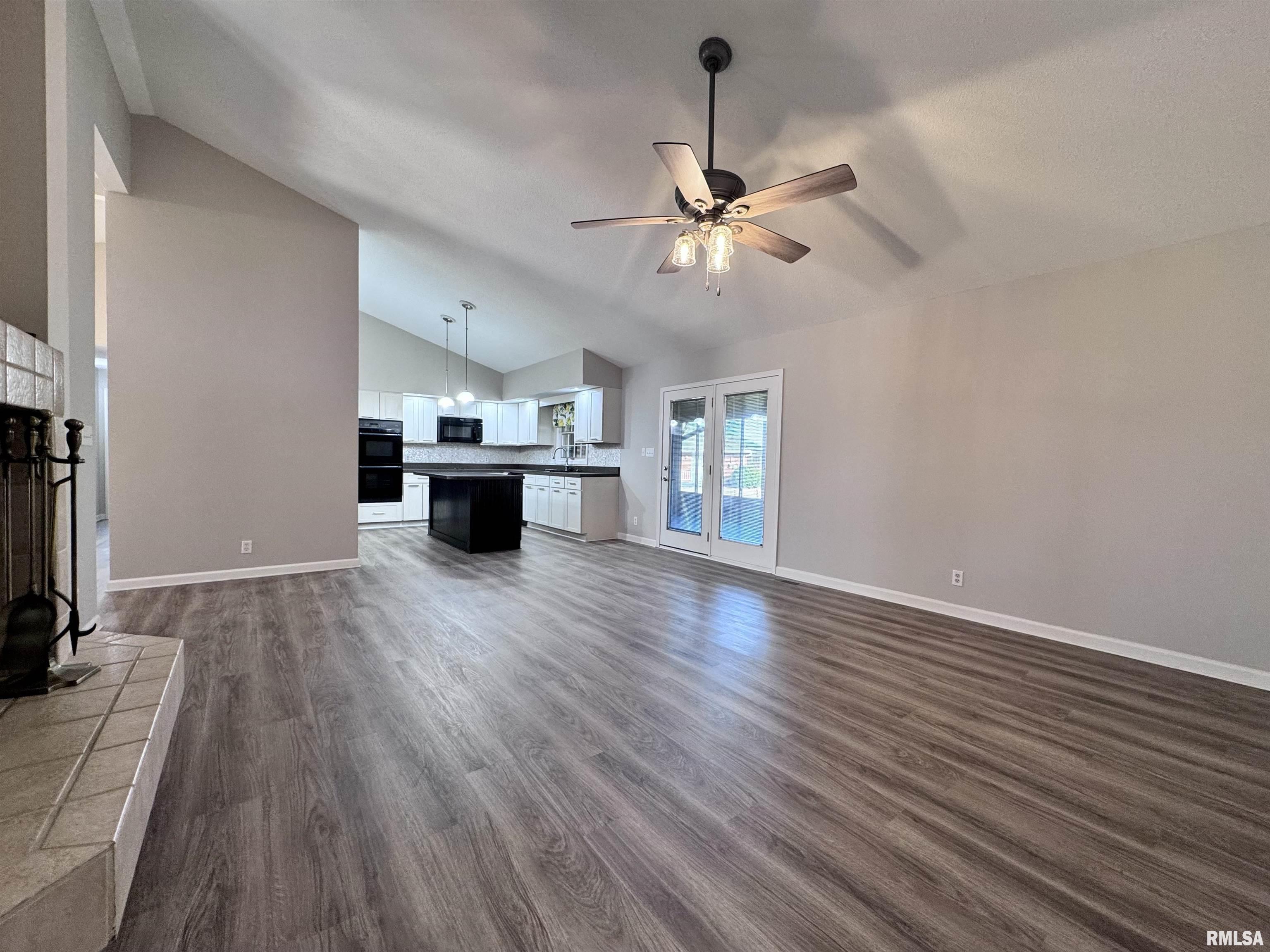 815 East Franklin Street Macomb, IL 61455 - Photo 12 of 38