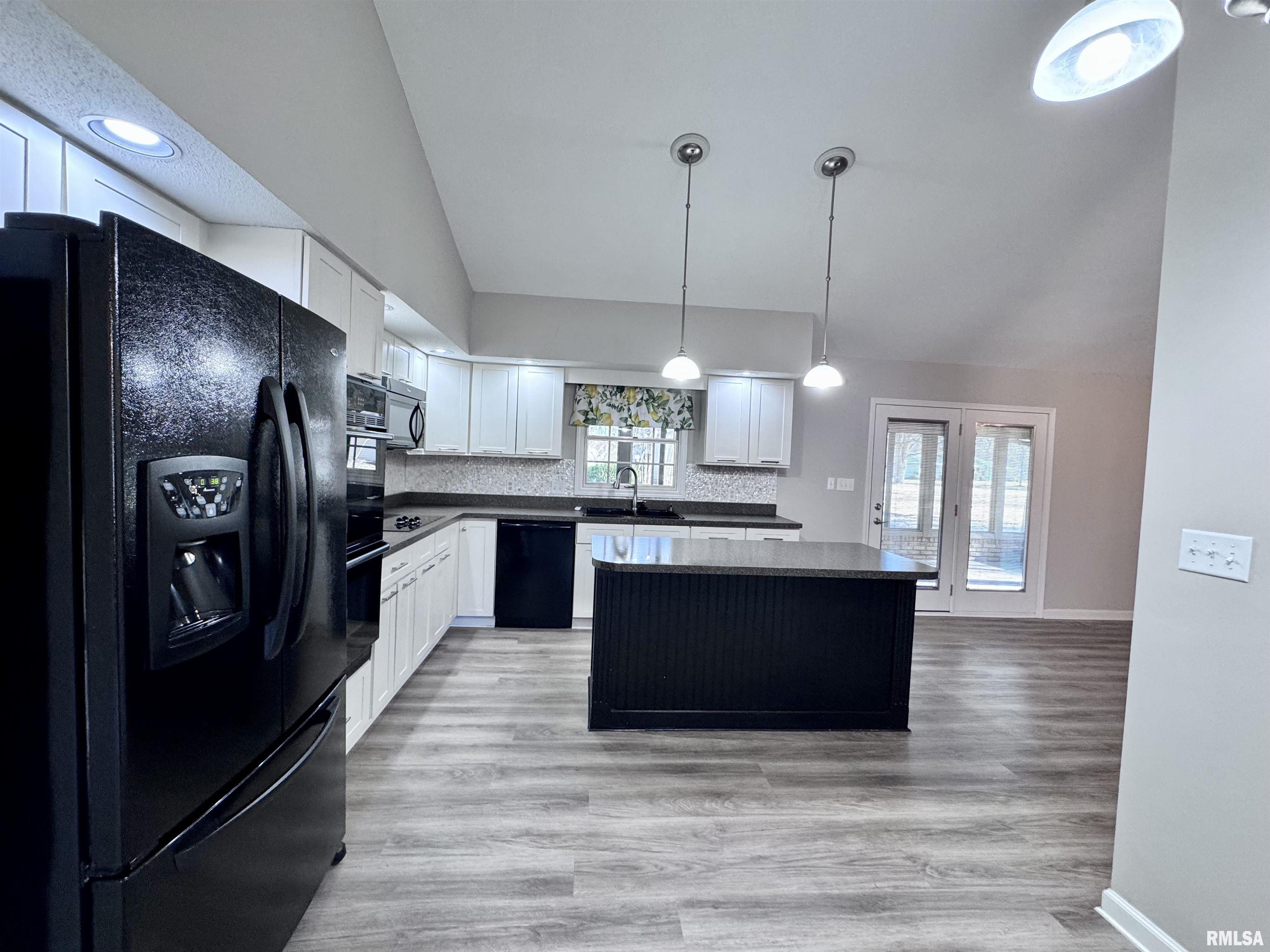 815 East Franklin Street Macomb, IL 61455 - Photo 15 of 38