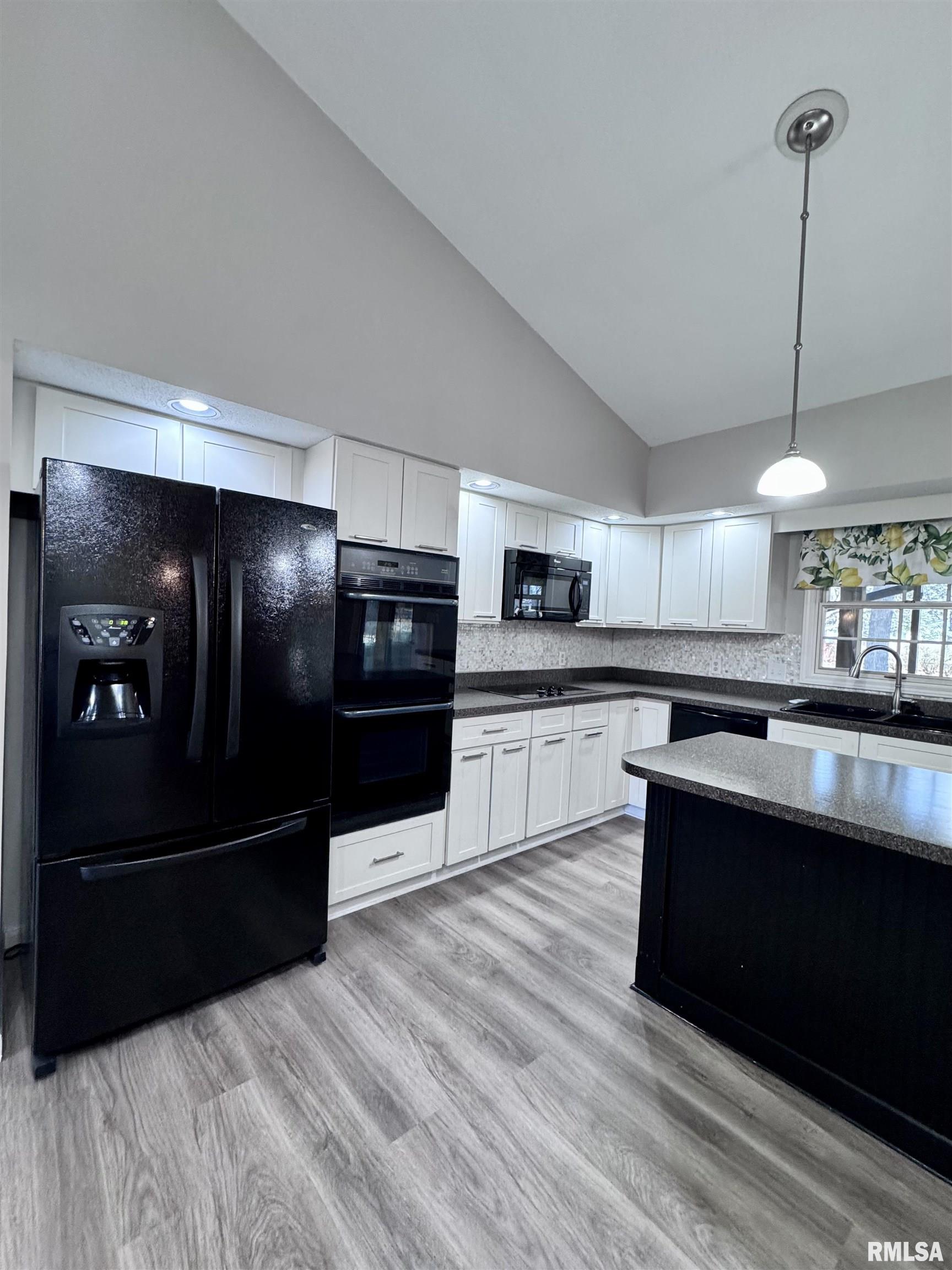 815 East Franklin Street Macomb, IL 61455 - Photo 16 of 38