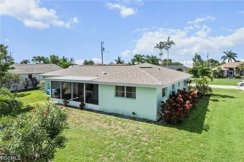 $349,900 | 225 Southwest 45th Terrace, Cape Coral, FL 33914