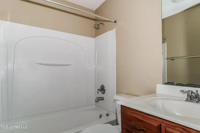 $1,795 | 6677 Kentbrook Drive, Horn Lake, MS 38637