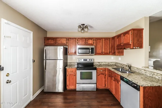 $1,795 | 6677 Kentbrook Drive, Horn Lake, MS 38637