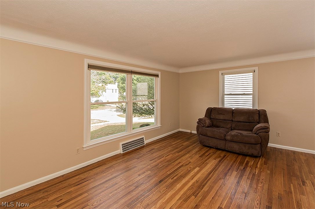 1409 Brainard Road Lyndhurst, OH 44124 - Photo 6 of 29