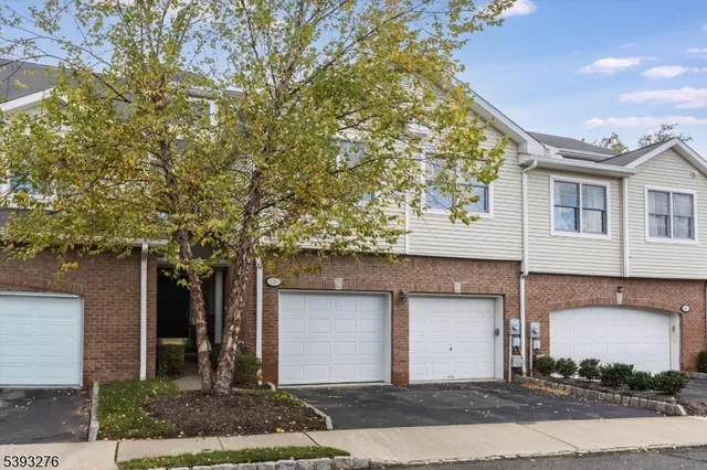 $695,000 | 35 Waldeck Court, West Orange, NJ 07052