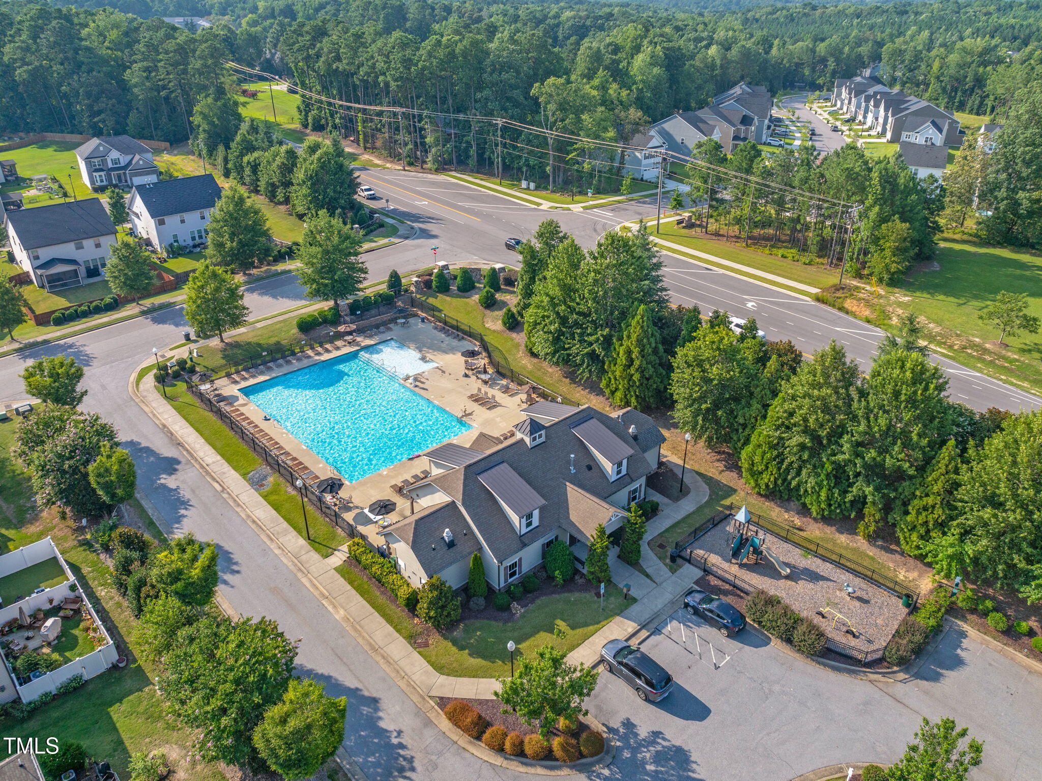 7817 Elmshire Way Raleigh, NC 27616 - Photo 31 of 40 7817 Elmshire Way-54