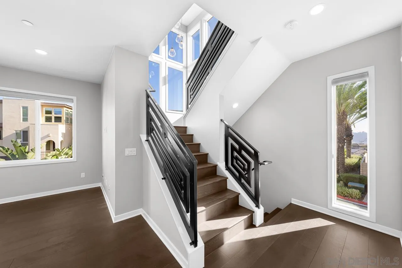 8352 Ridge Court San Diego, CA 92108 - Photo 22 of 68