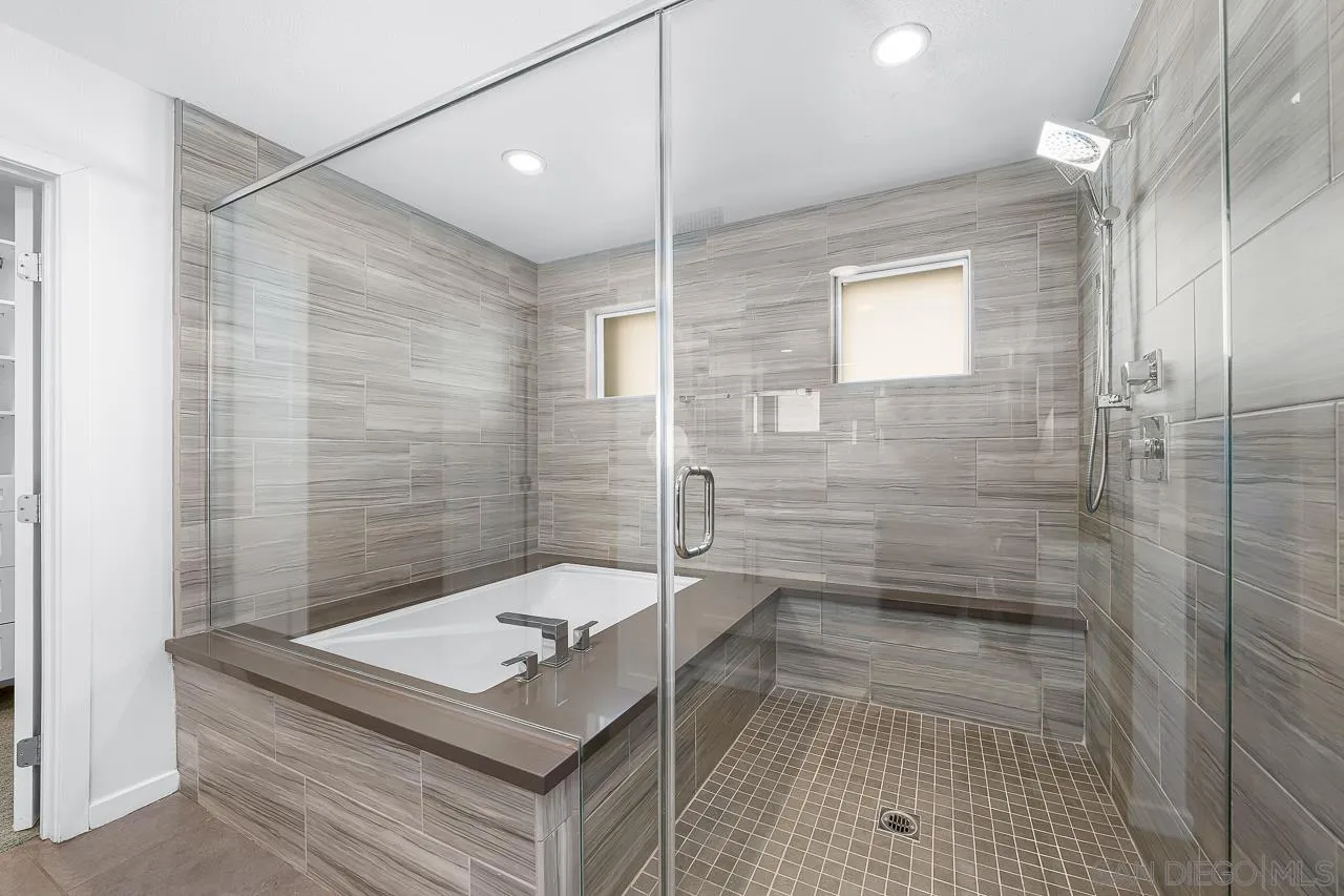 8352 Ridge Court San Diego, CA 92108 - Photo 28 of 68