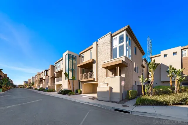 $1,675,000 | 8352 Ridge Court, San Diego, CA 92108