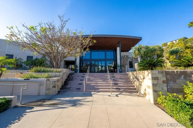 $1,675,000 | 8352 Ridge Court, San Diego, CA 92108