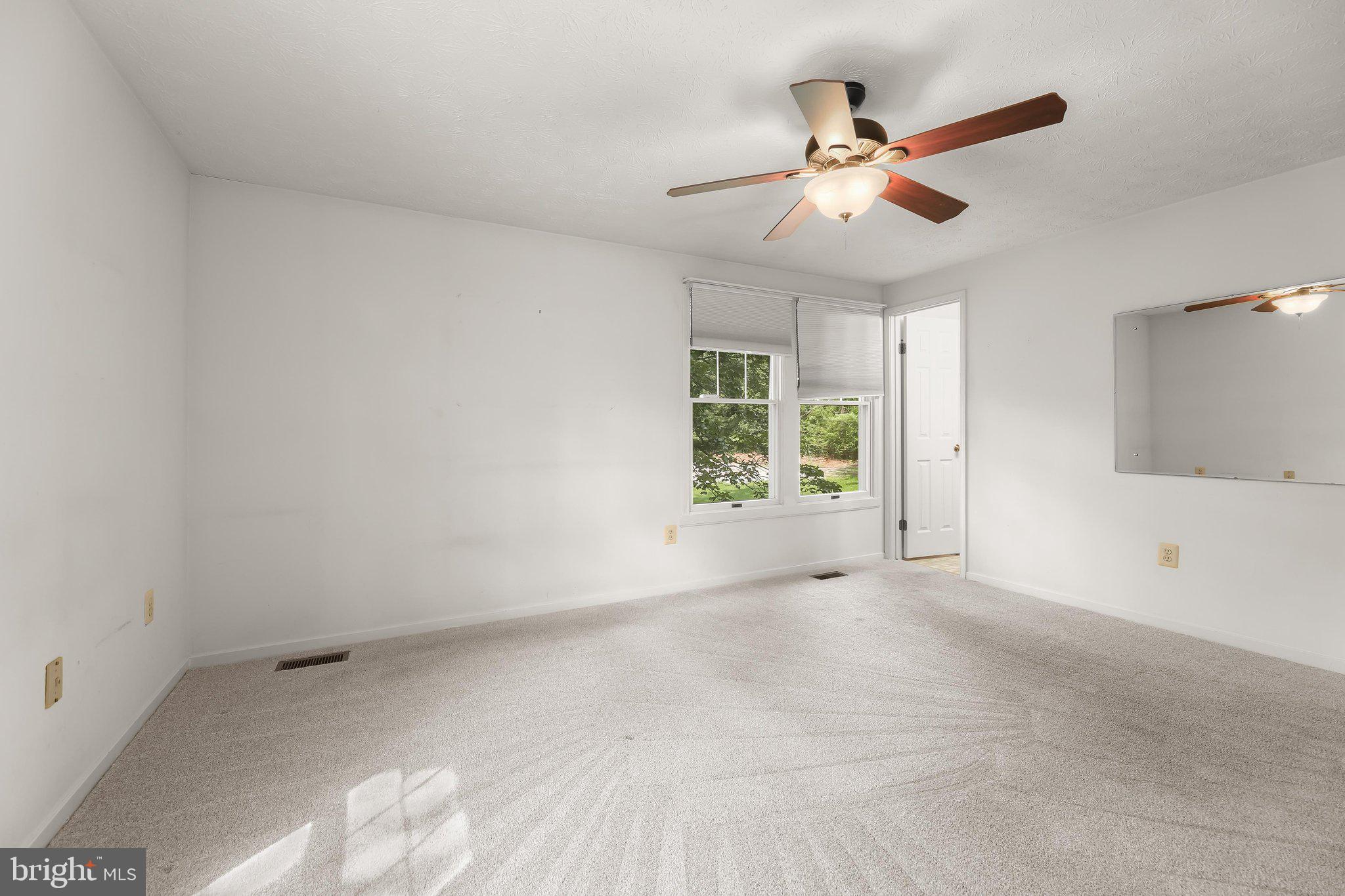 3346 Kump Station Road Taneytown, MD 21787 - Photo 20 of 82 Primary Suite