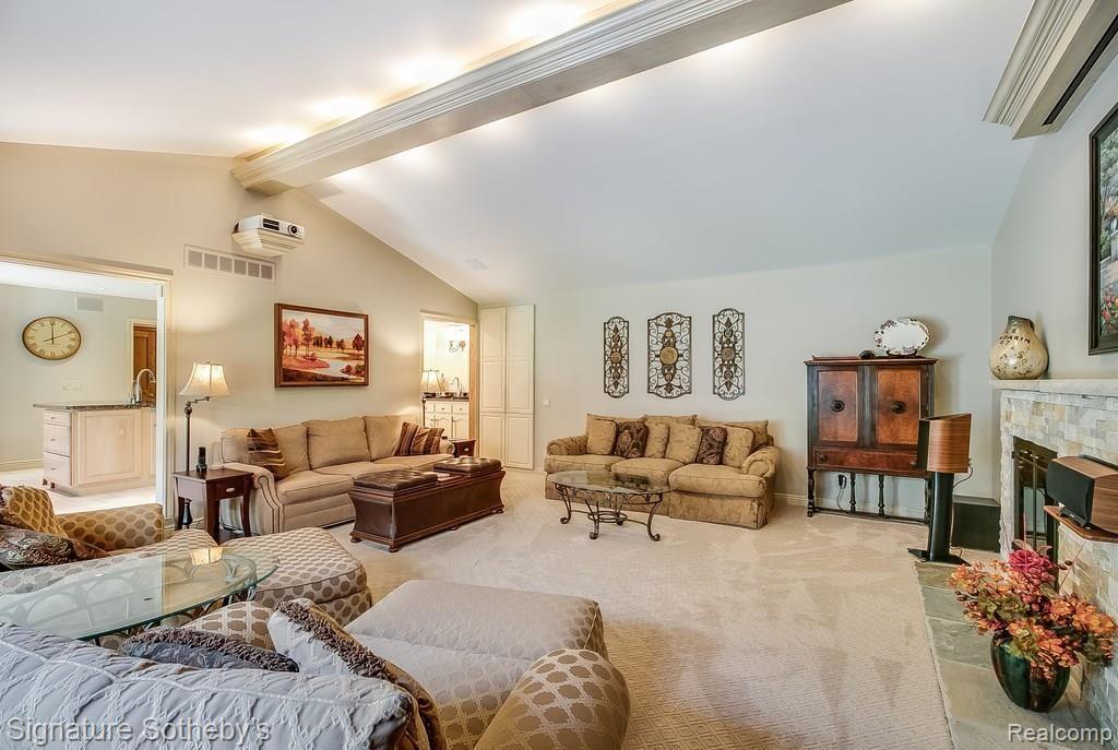 925 Stanford Circle Rochester Hills, MI 48309 - Photo 20 of 45