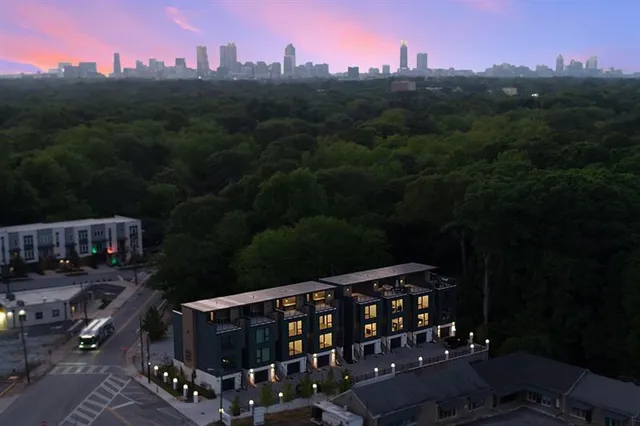 $5,500 | 1570 Flat Shoals Road Southeast, Unit 7, Atlanta, GA 30316