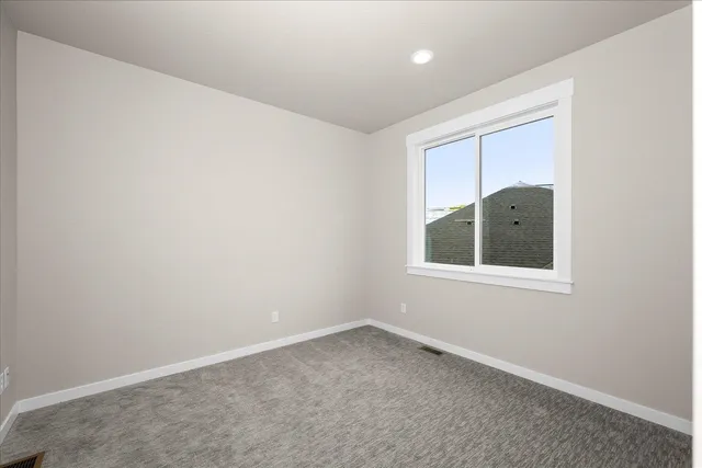 $749,900 | 7009 East Beverly Drive, Spokane Valley, WA 99212