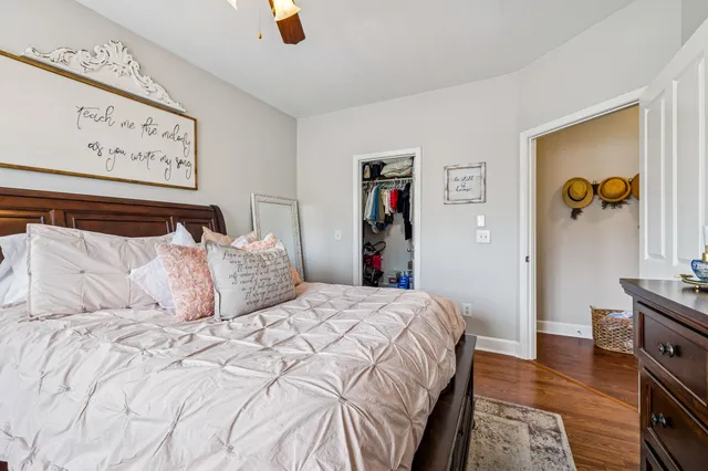 a bed room with a bed