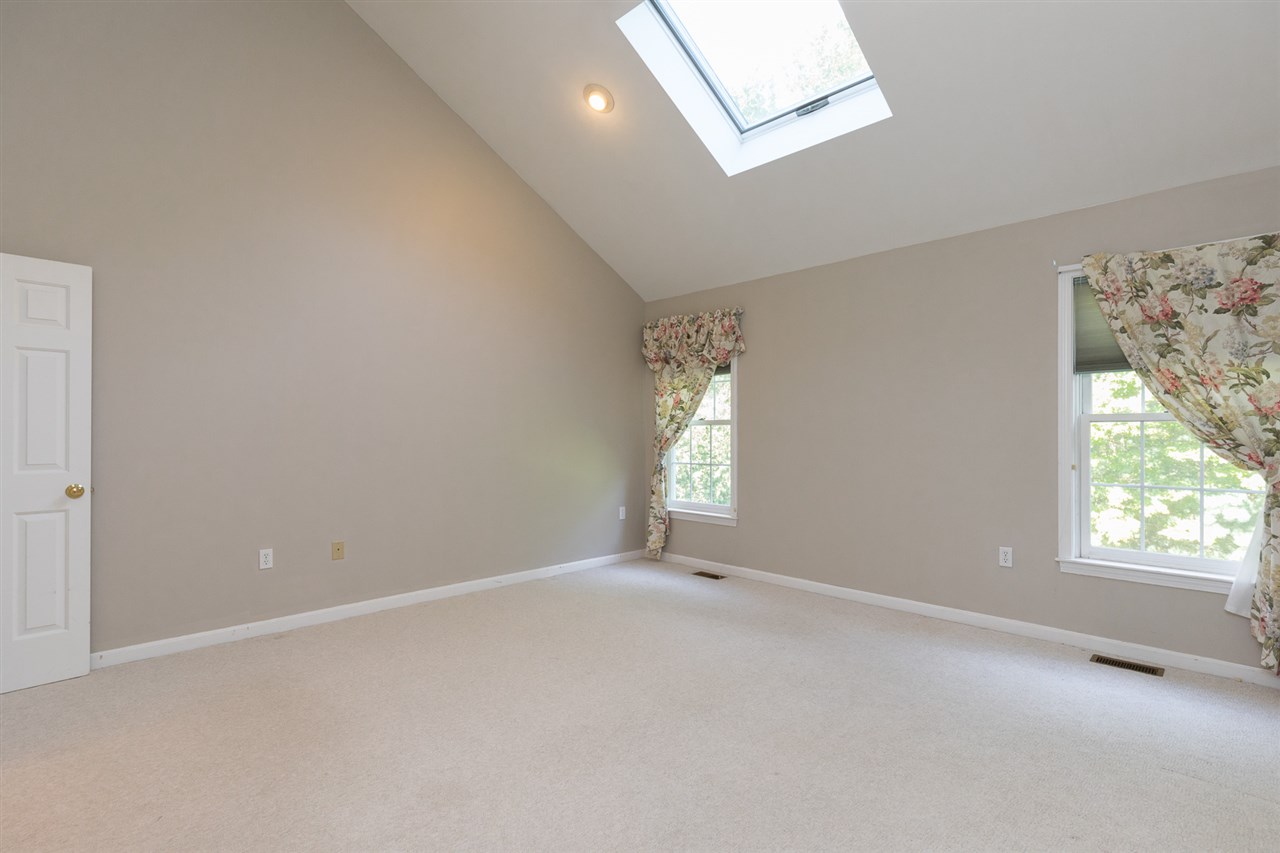 34 Exeter Farms Road Exeter, NH 03833 - Photo 15 of 40
