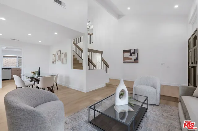 $1,299,000 | 20657 Septo Street, Chatsworth, CA 91311