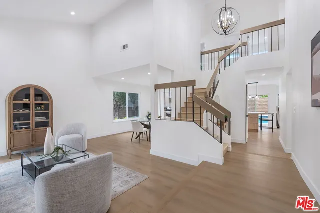 $1,299,000 | 20657 Septo Street, Chatsworth, CA 91311