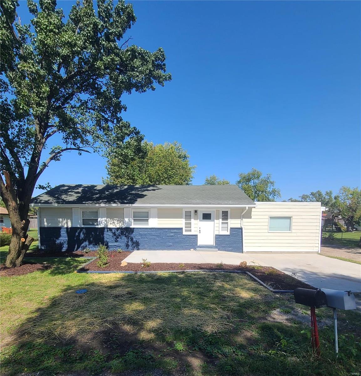 2523 Ruth Street Granite City, IL 62040 - Photo 1 of 34 Gallery Image 1
