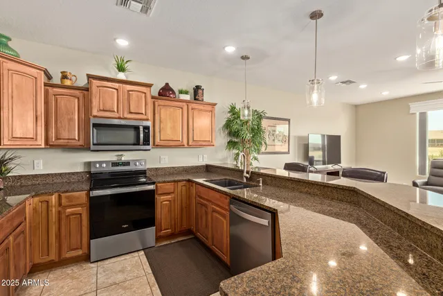 $500,000 | 2662 South Springwood Boulevard, Unit 375, Mesa, AZ 85209