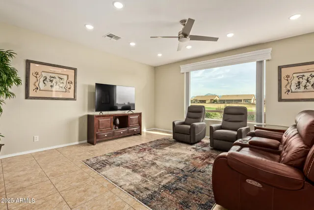 $500,000 | 2662 South Springwood Boulevard, Unit 375, Mesa, AZ 85209