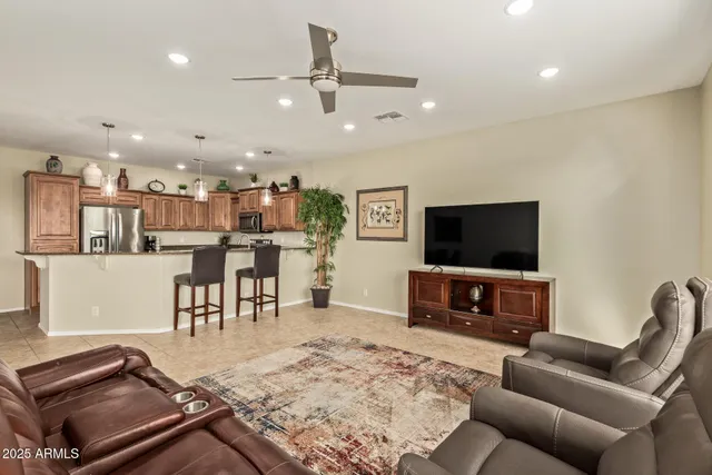 $500,000 | 2662 South Springwood Boulevard, Unit 375, Mesa, AZ 85209