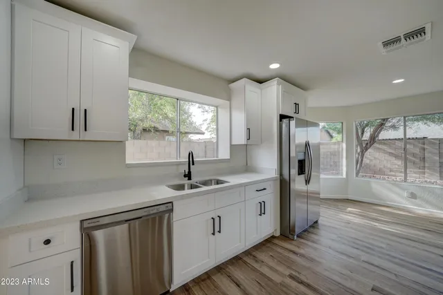 $2,200 | 7113 West Sunnyside Drive, Peoria, AZ 85345