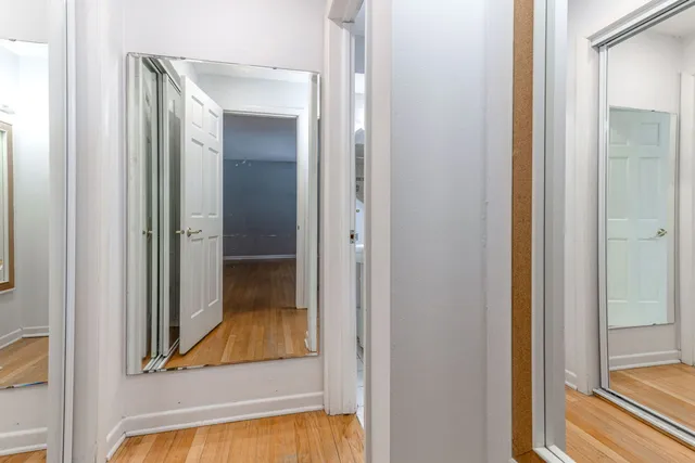 $4,400 | 996 Castlegate Court, Lake Forest, IL 60045