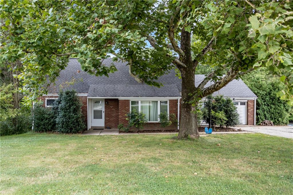 22 Bellview Drive McKees Rocks, PA 15136 - Photo 1 of 25