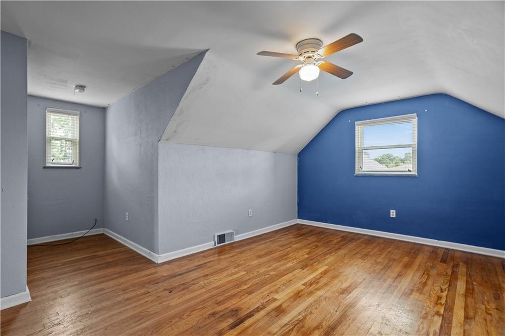22 Bellview Drive McKees Rocks, PA 15136 - Photo 15 of 25