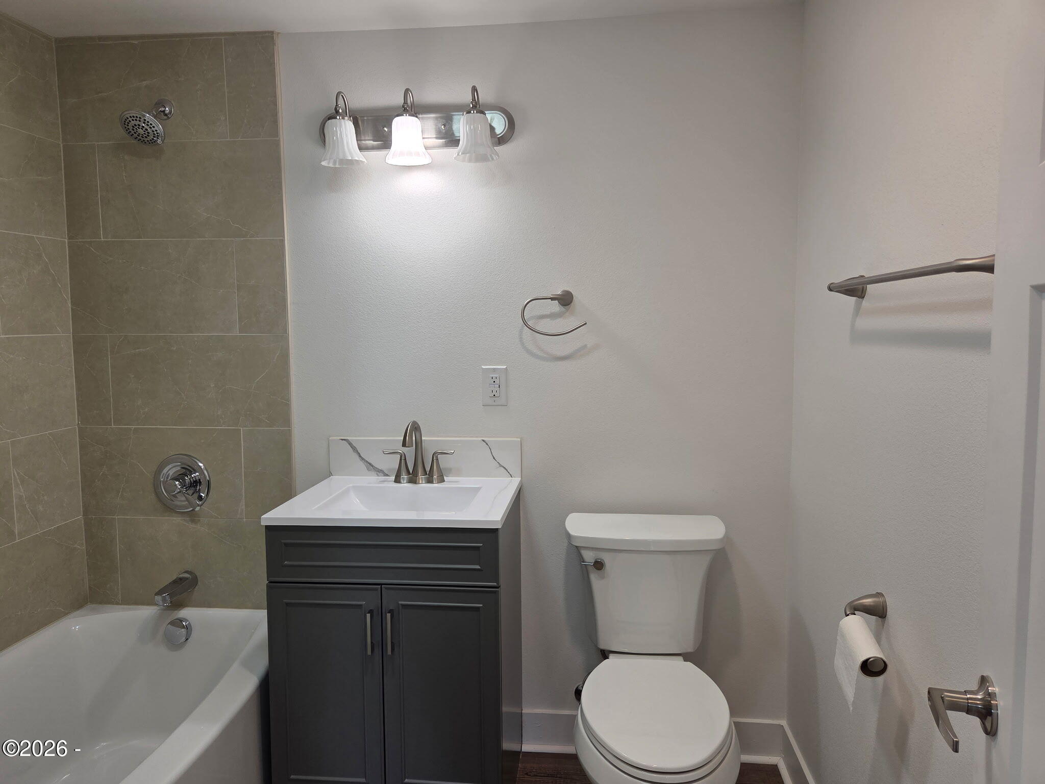 306 8th Street, Unit 306 / 308 Garibaldi, OR 97118 - Photo 14 of 21