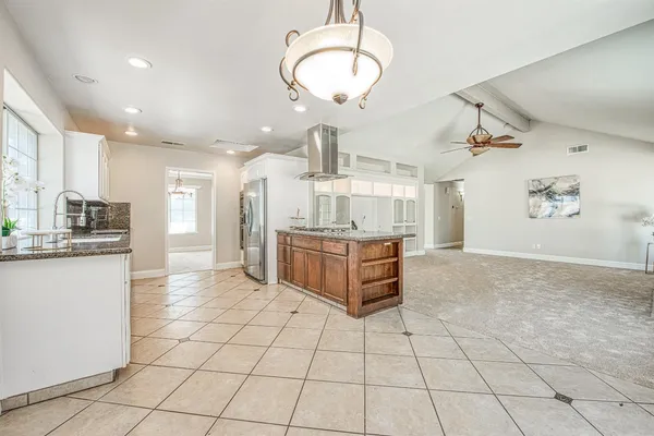 $812,000 | 5358 West Clinton Avenue, Fresno, CA 93722