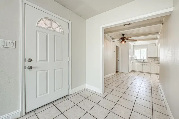 $812,000 | 5358 West Clinton Avenue, Fresno, CA 93722